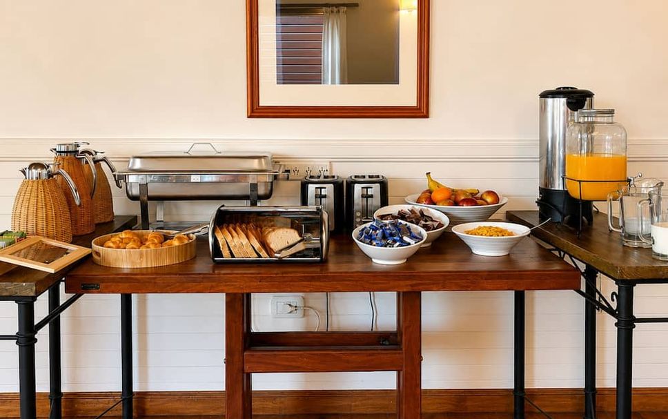 Buffet Photo