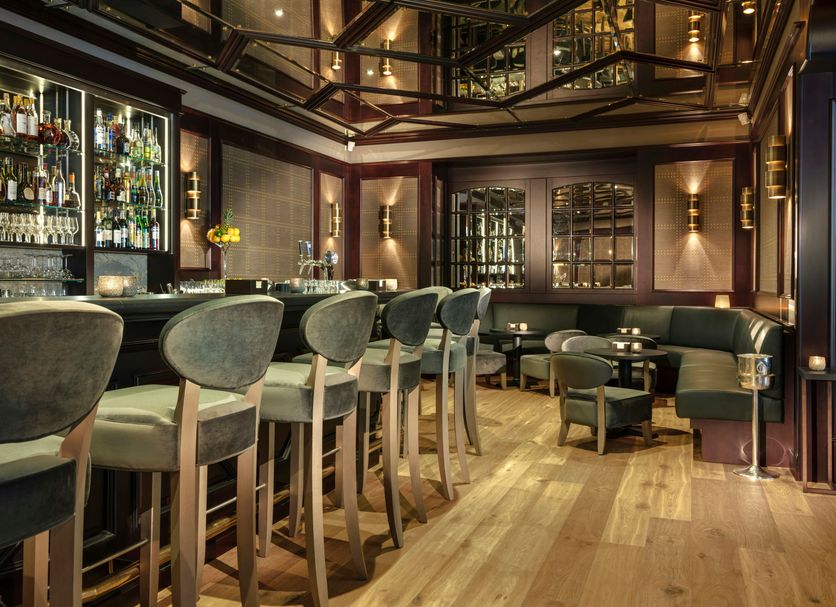 Bar Photo