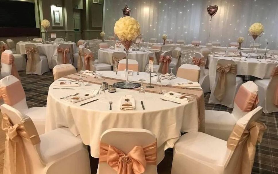 Banquet hall Photo
