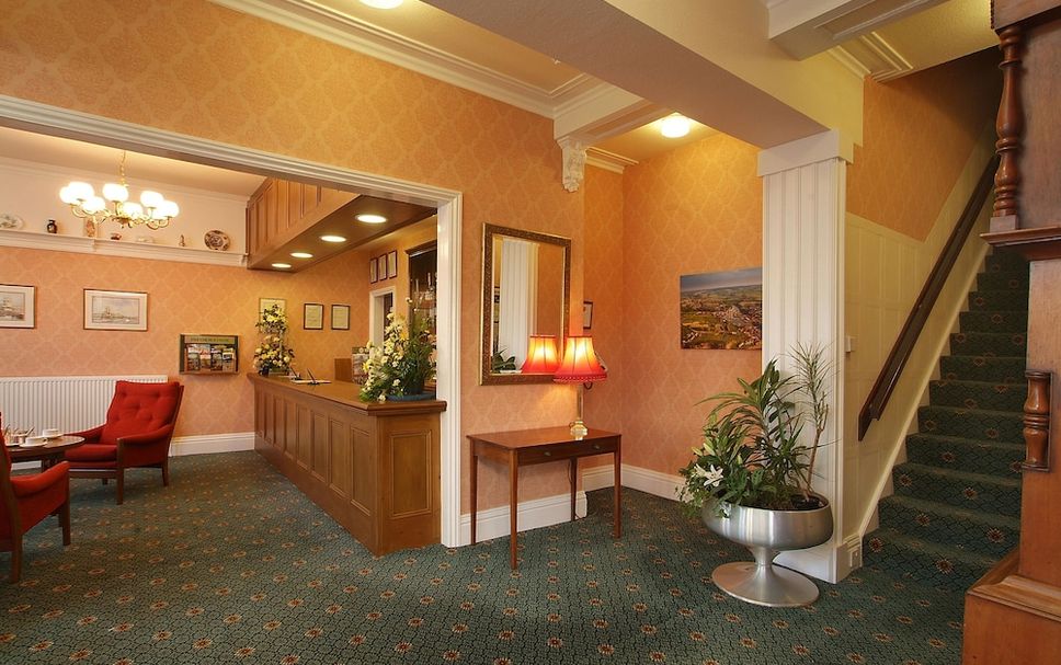 Front desk Photo