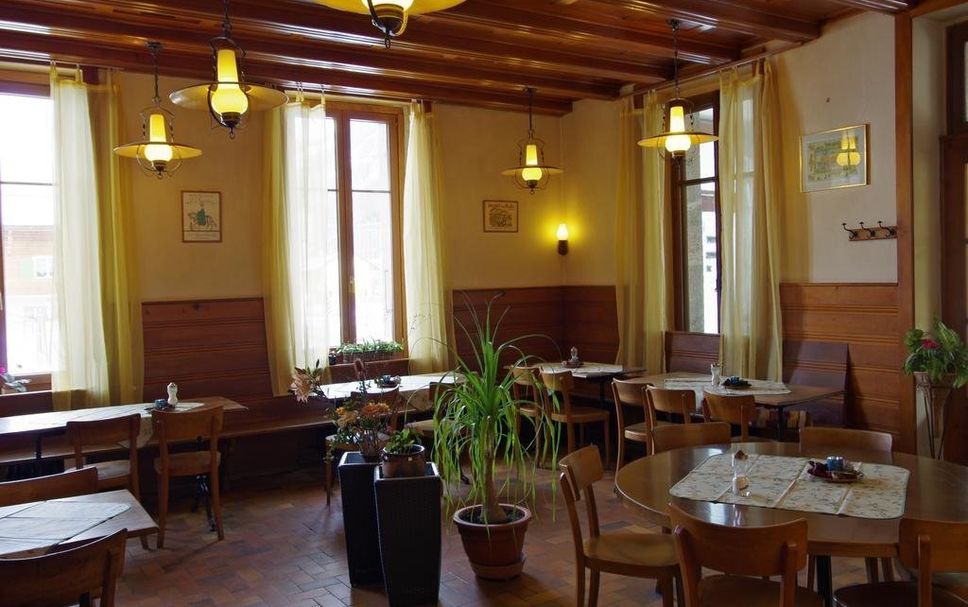 Restaurant Photo