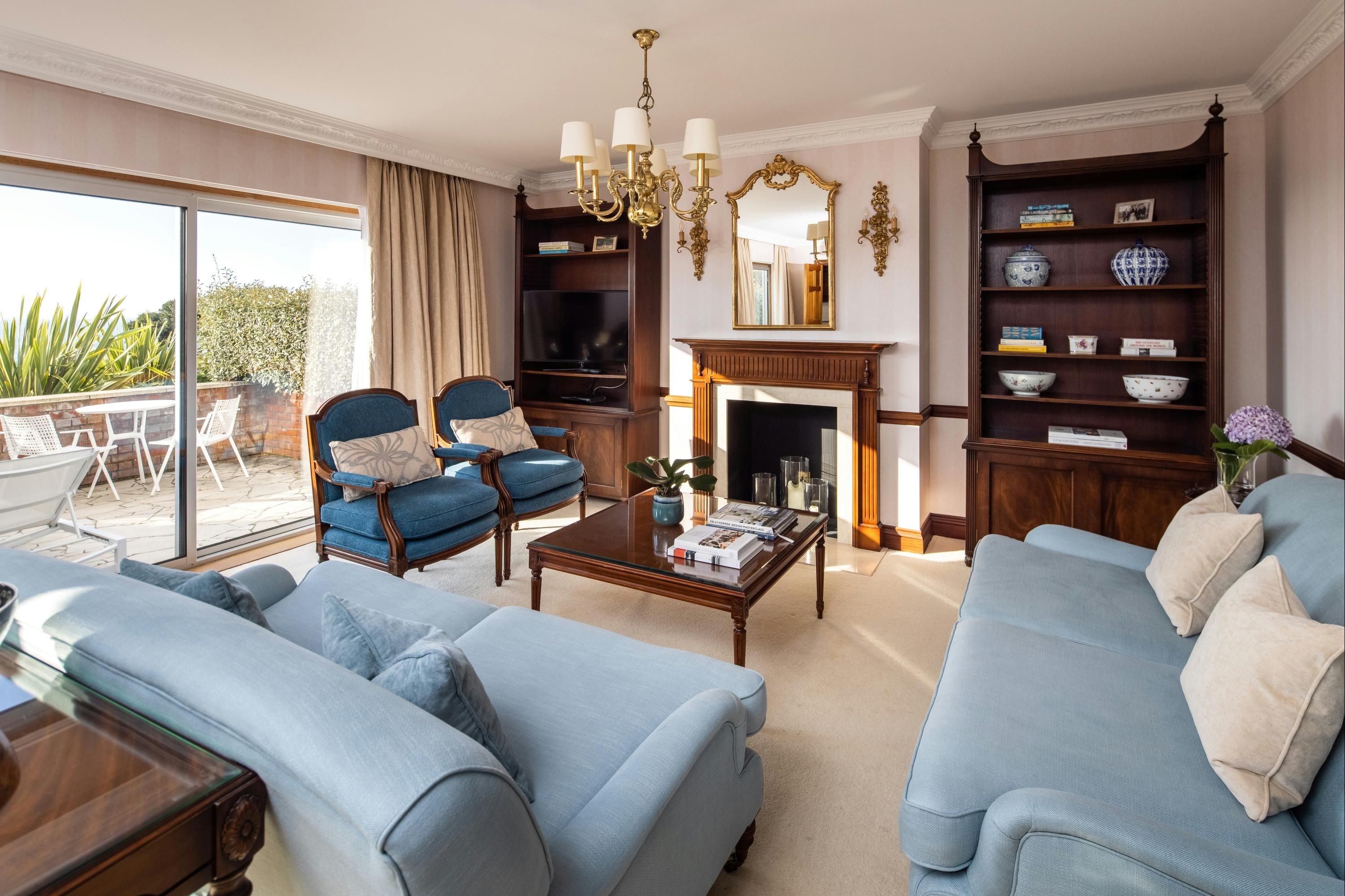 Living room Photo