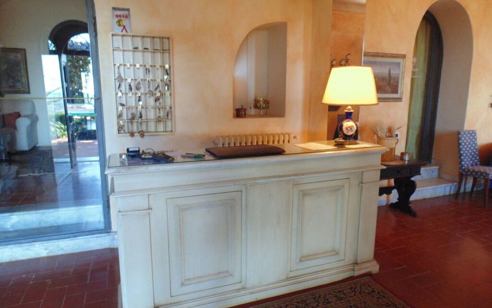 Front desk Photo
