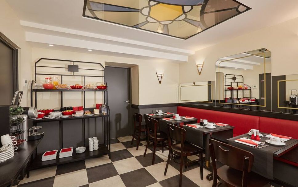 Restaurant Photo