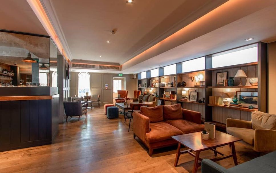 Lounge Photo