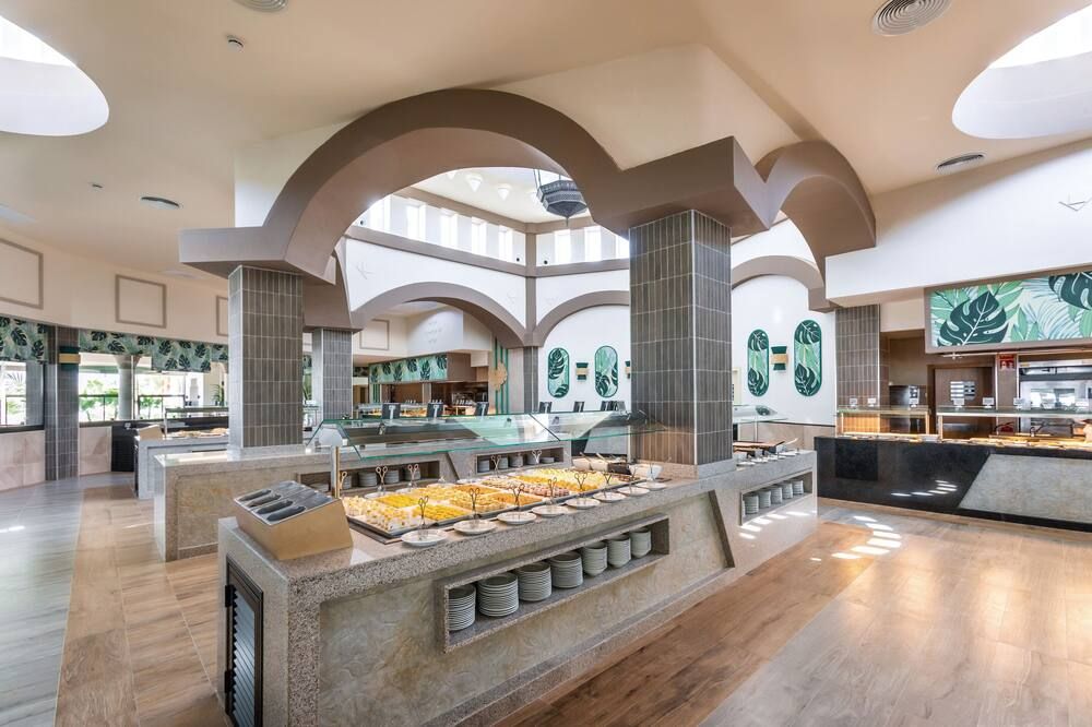 Buffet Photo