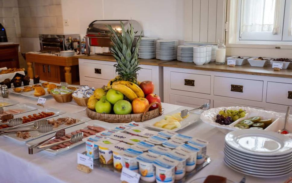 Buffet Photo