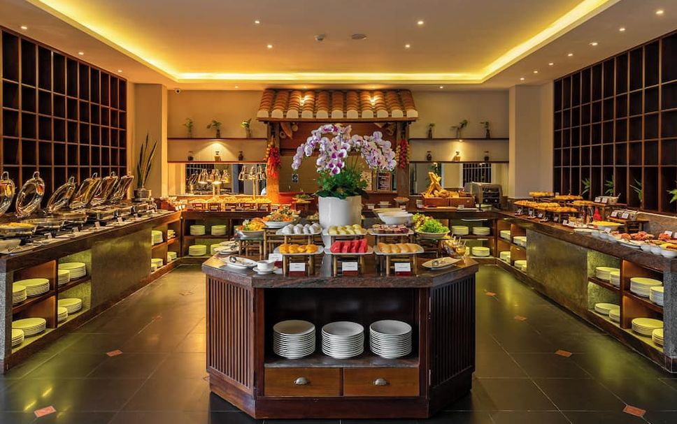 Buffet Photo