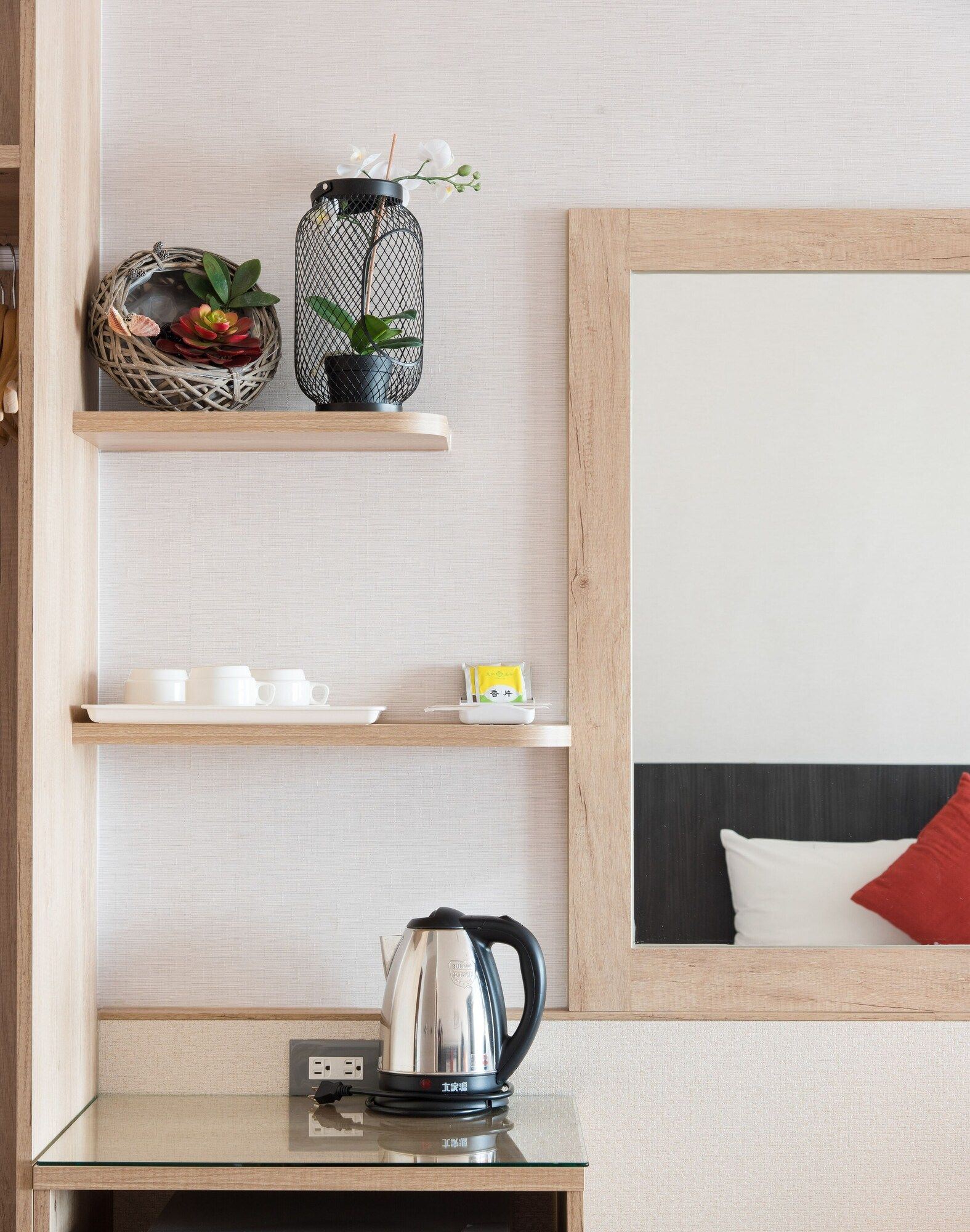 Room amenity