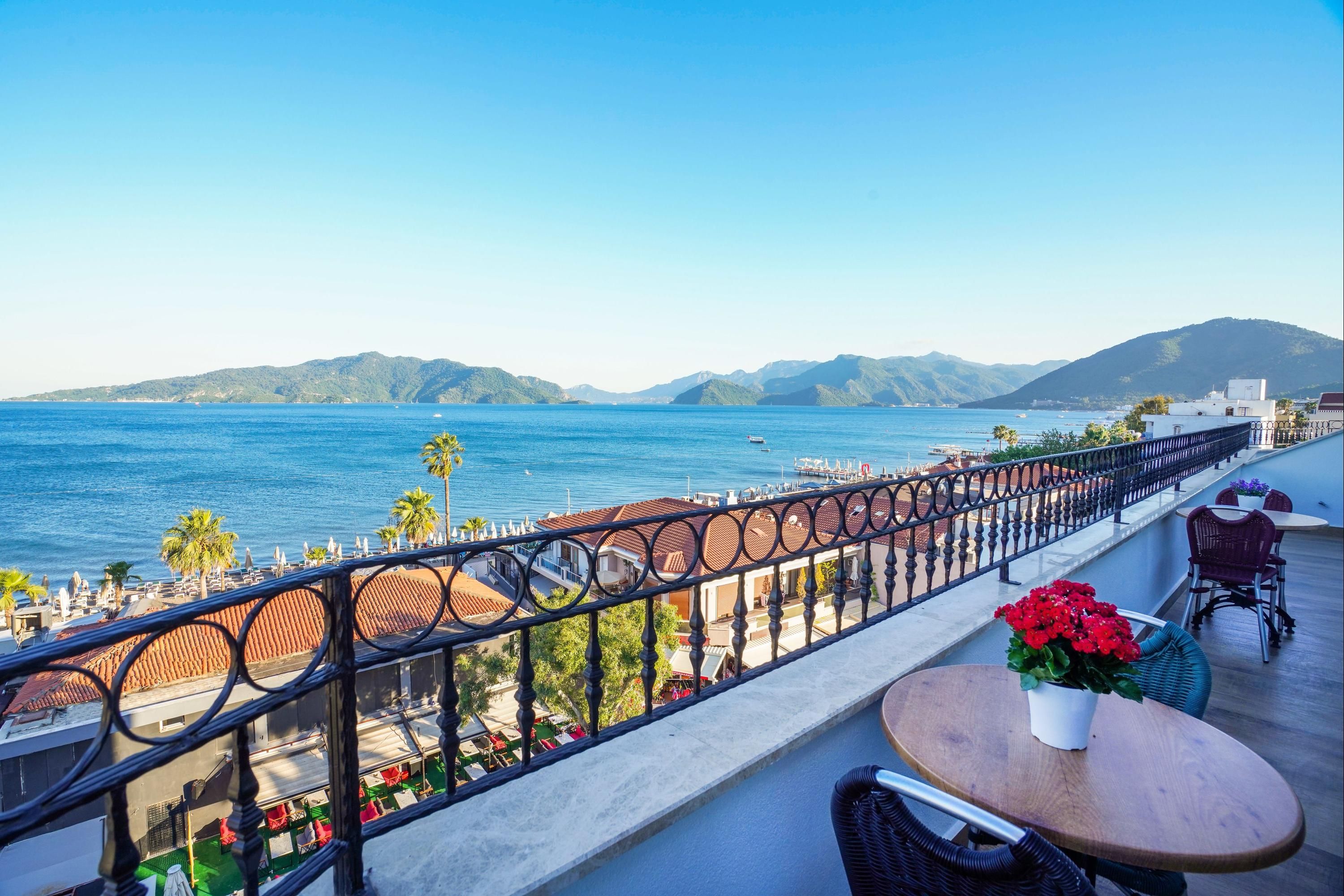 Balcony Photo