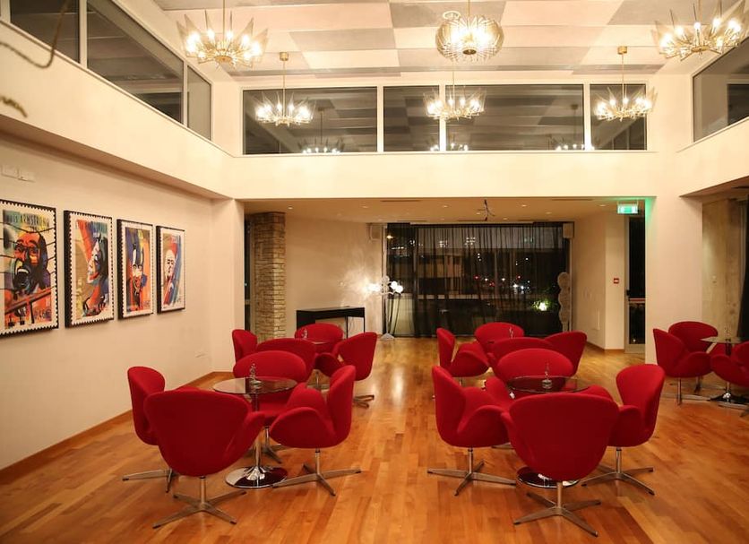 Lounge Photo