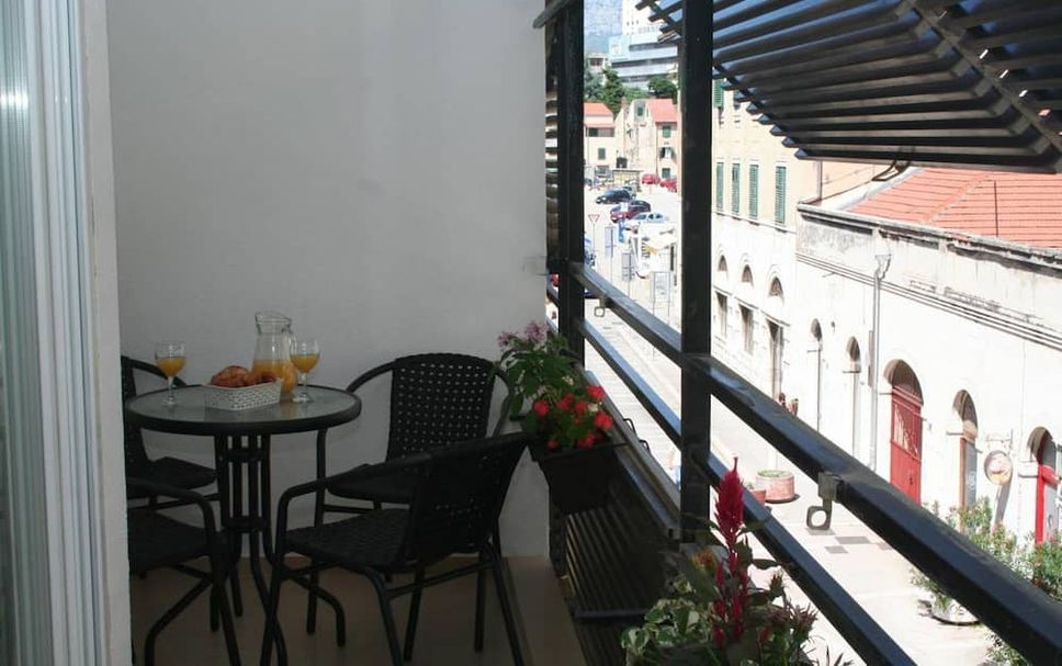 Balcony Photo