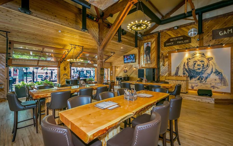 Restaurant Photo