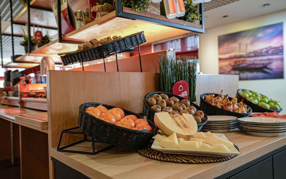 Buffet Photo