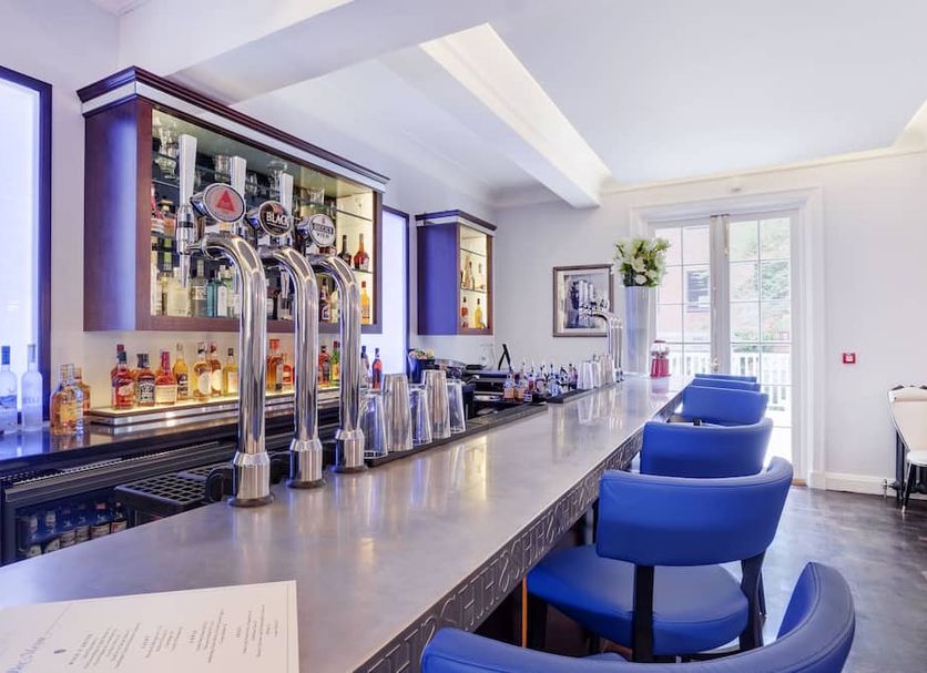 Bar Photo