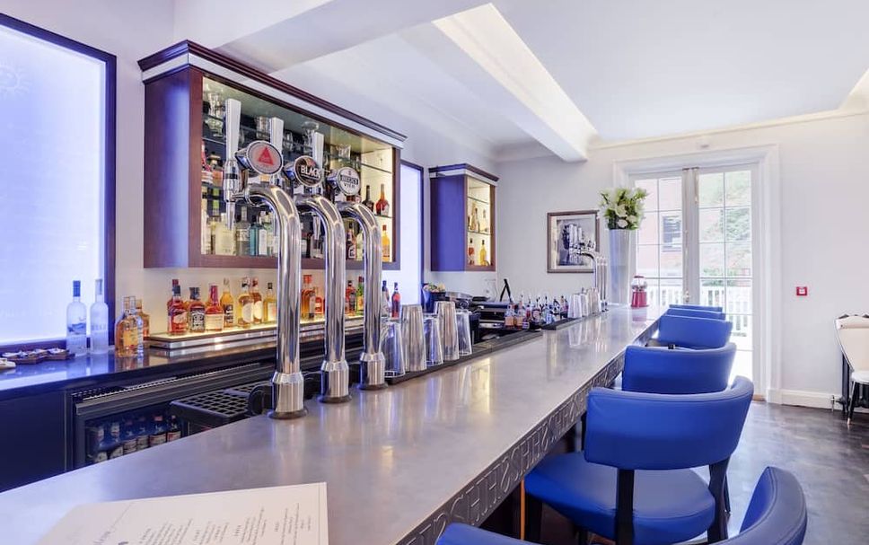Bar Photo
