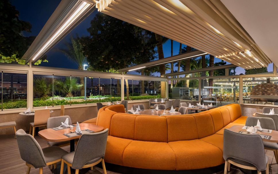 Restaurant Photo