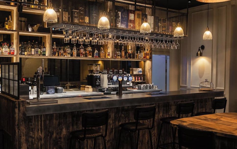 Bar Photo