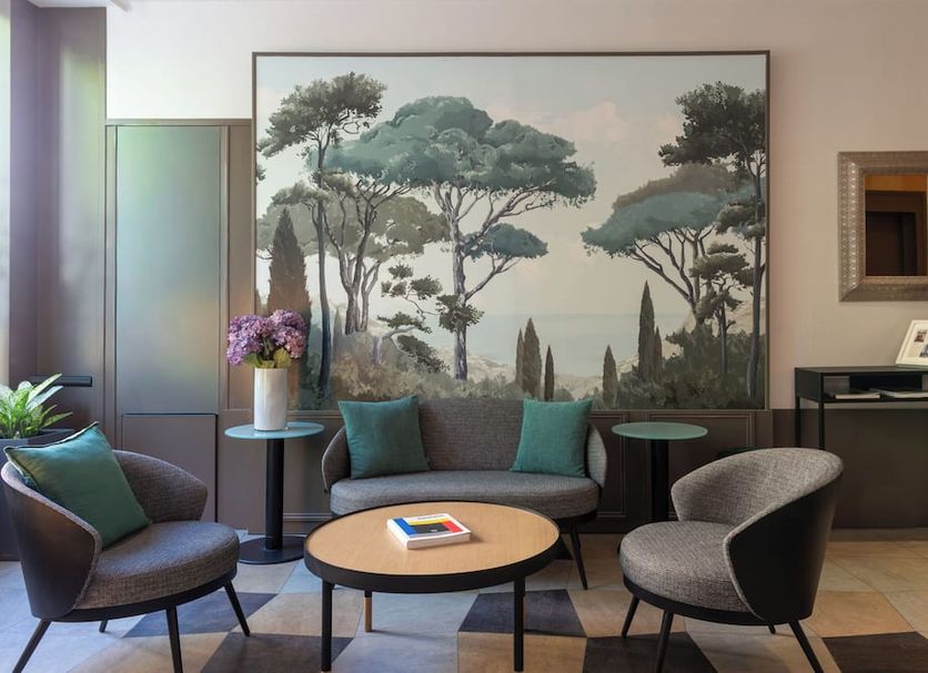 Lounge Photo