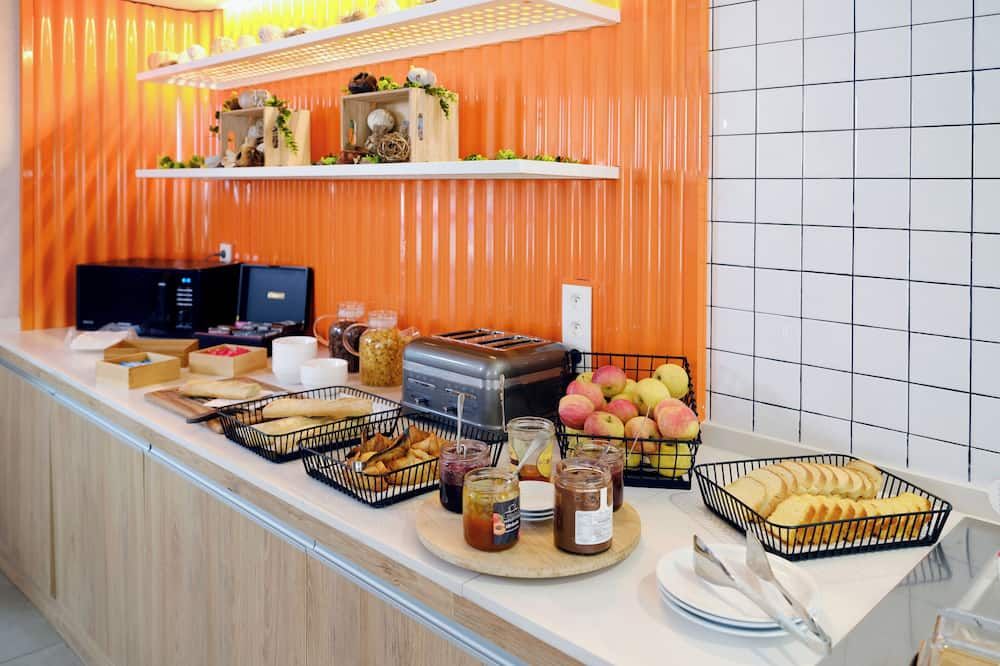 Buffet Photo