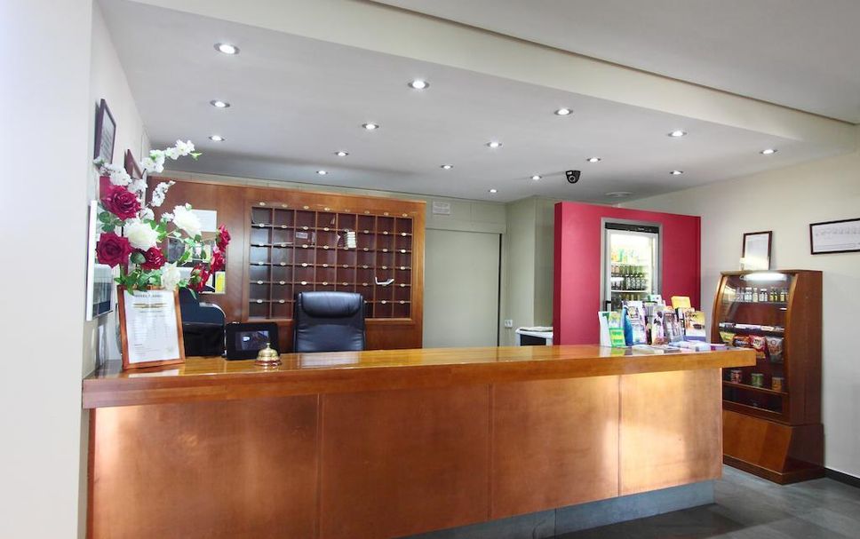 Front desk Photo
