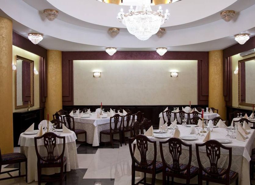 Restaurant Photo