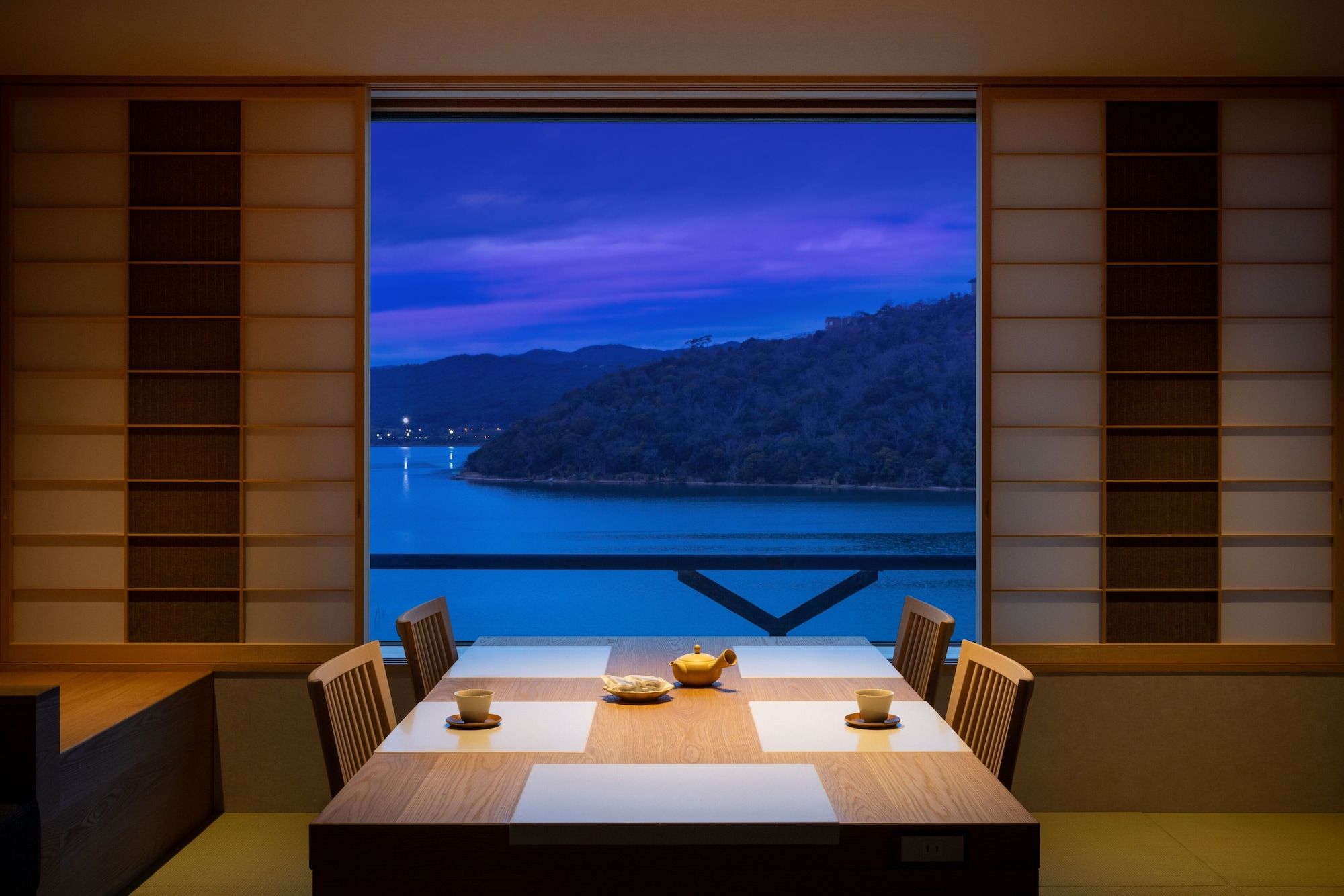 Dining room Photo
