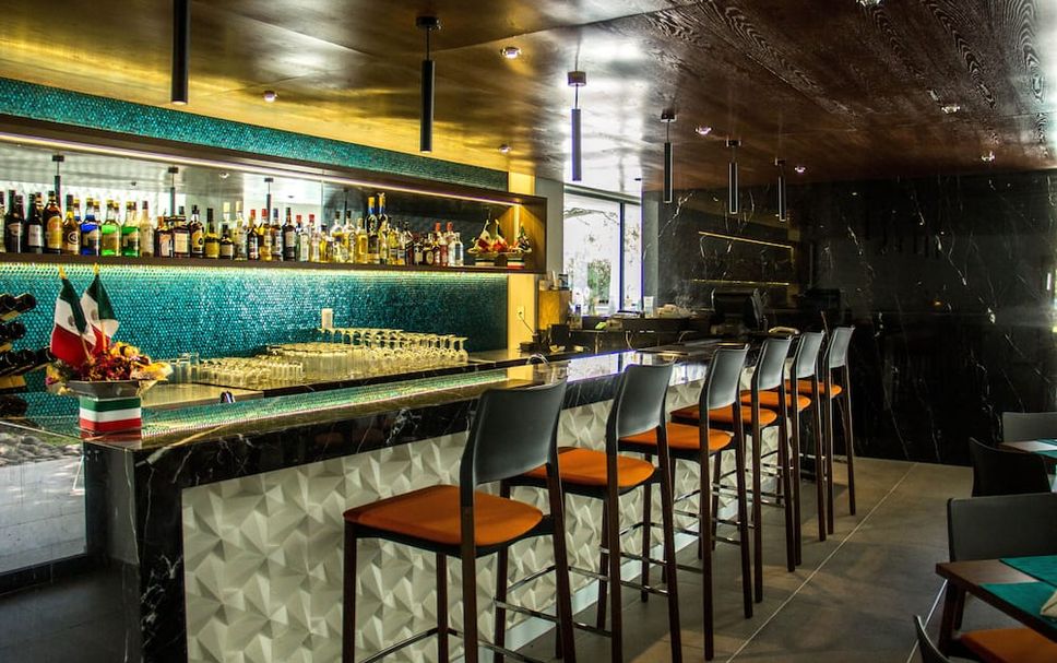 Bar Photo