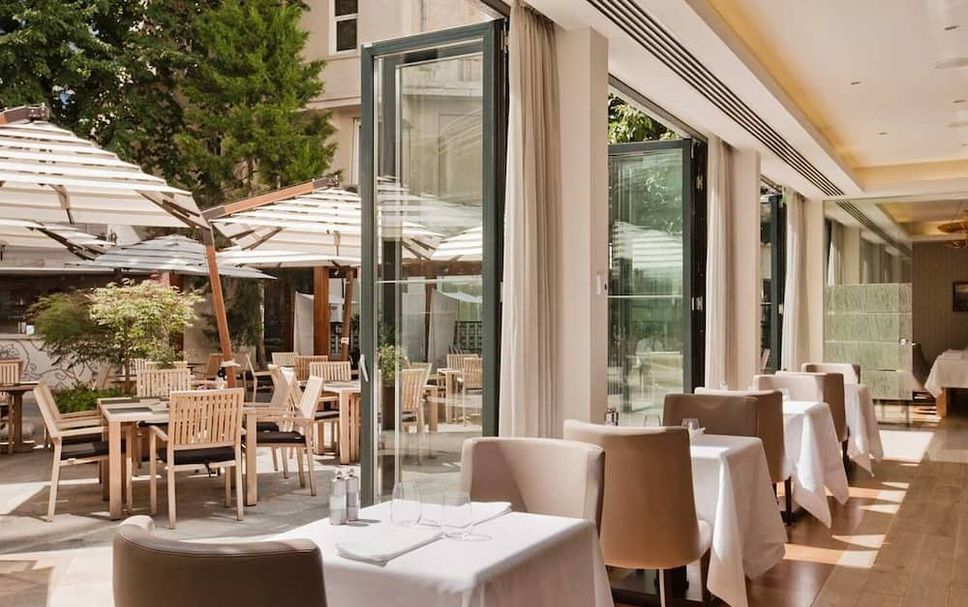 Restaurant Photo