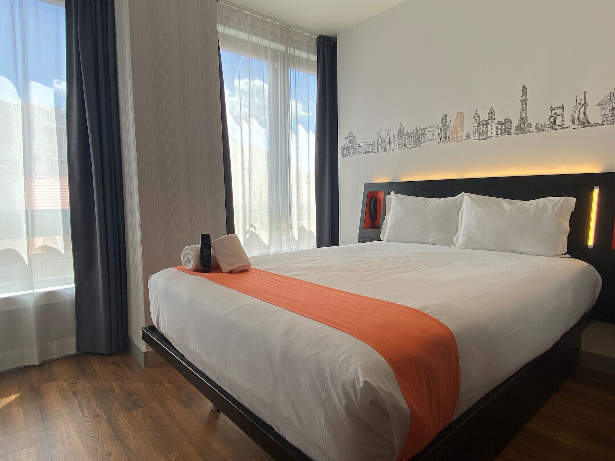 Room amenity