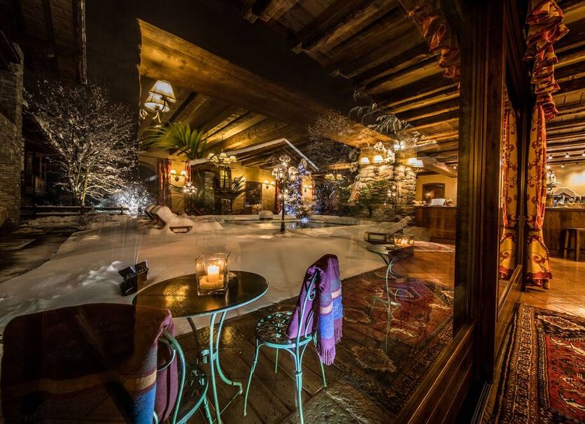 Dining room Photo