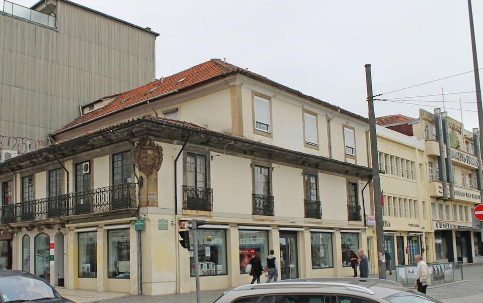 Building Photo