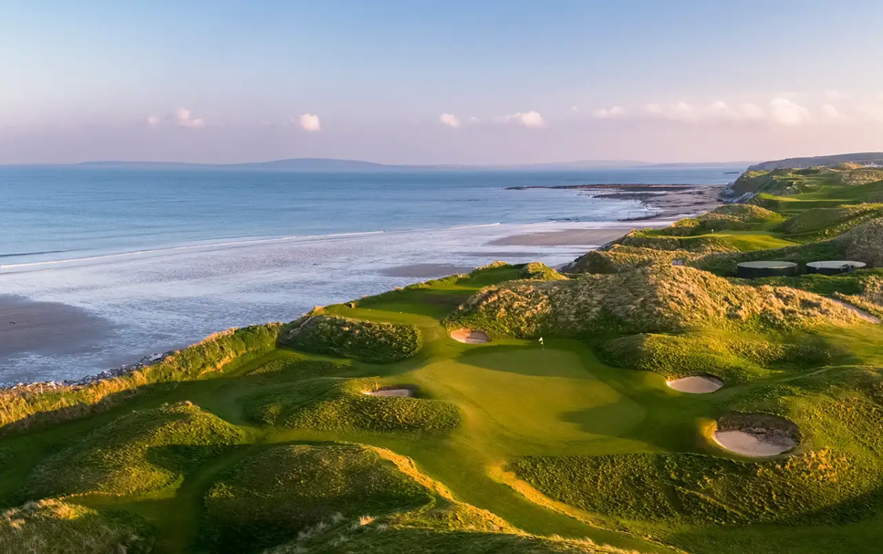 Golf course Photo