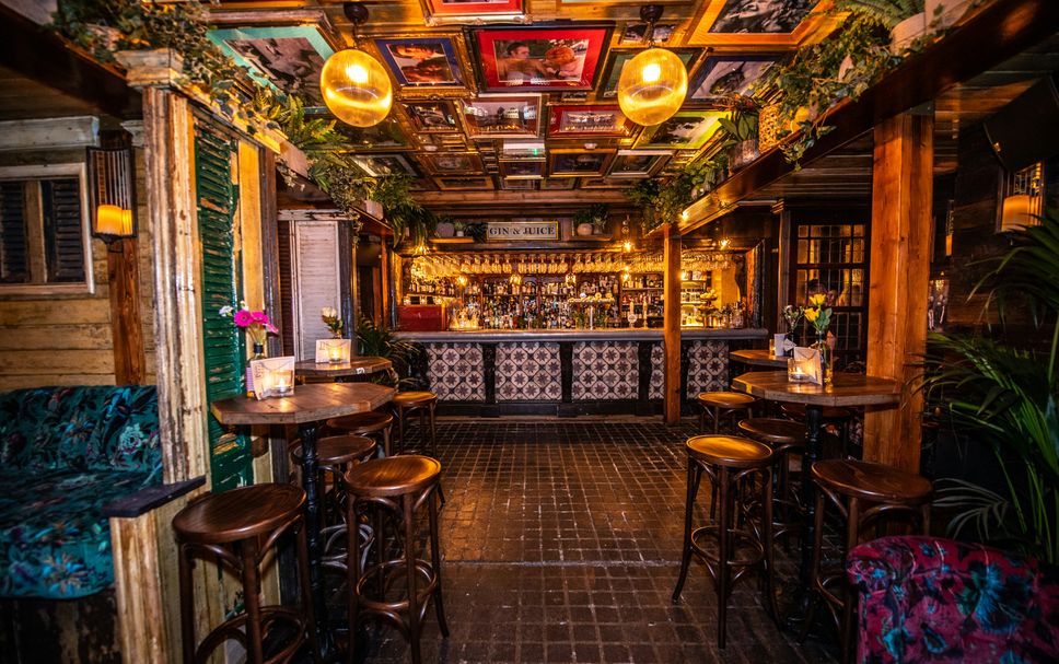 Bar Photo