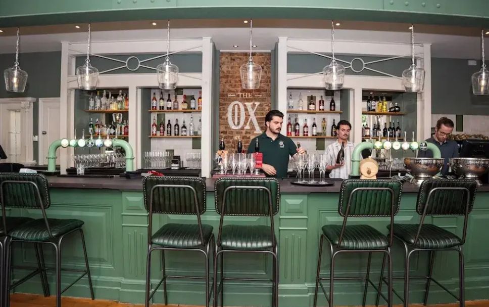 Bar Photo