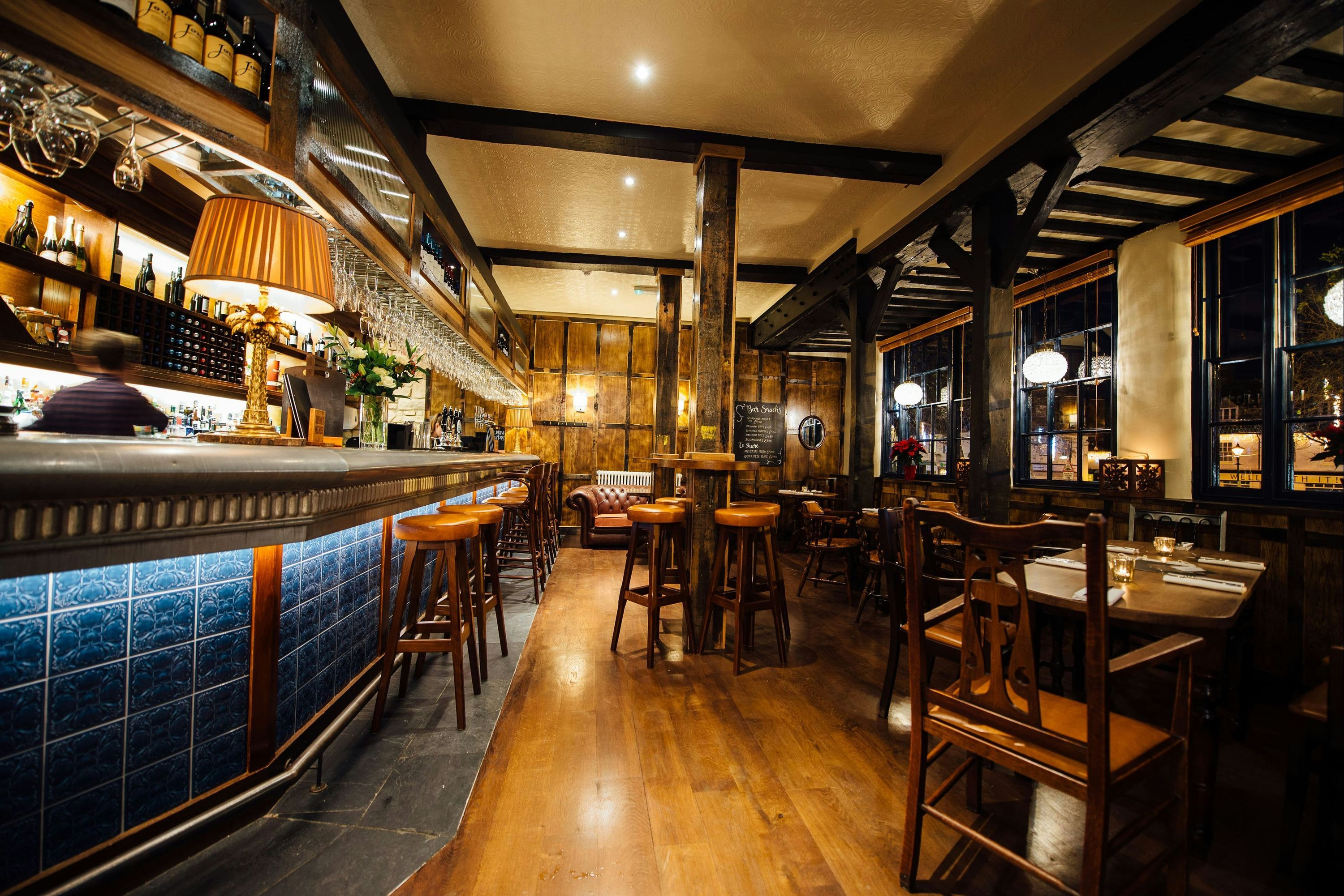 Bar Photo