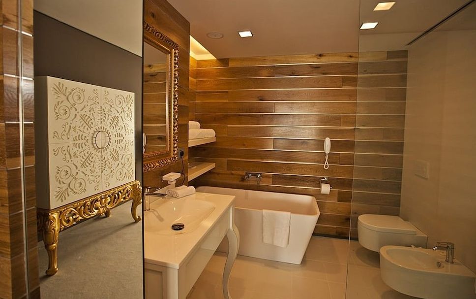 Bathroom Photo
