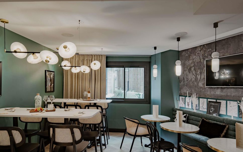 Restaurant Photo