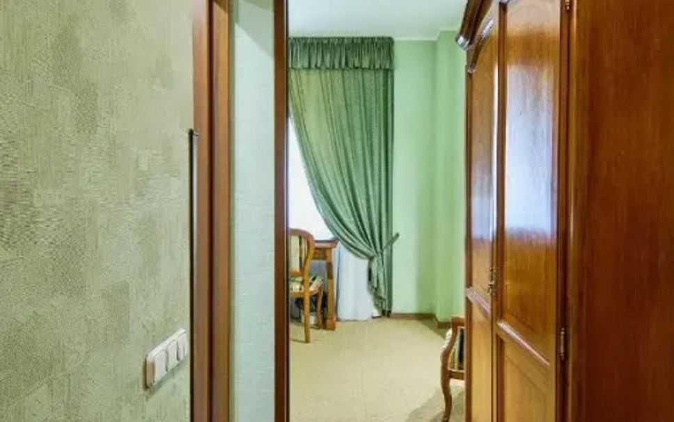Hallway Photo