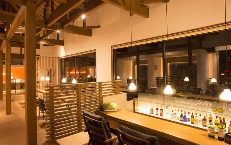 Bar Photo