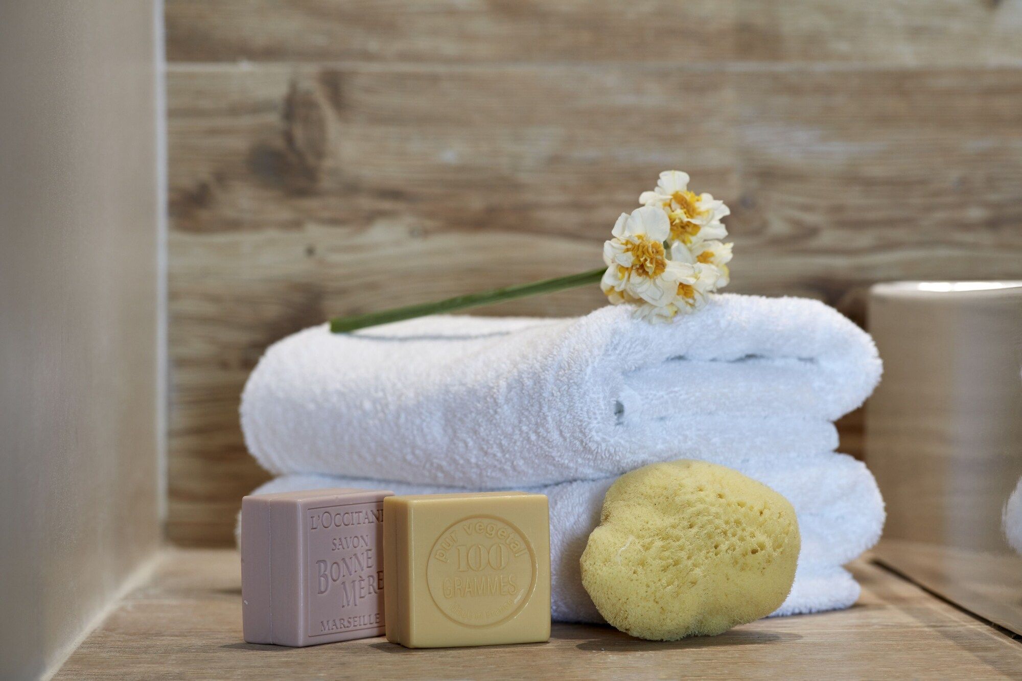 Room amenity