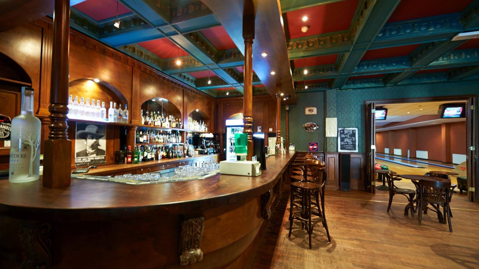 Bar Photo