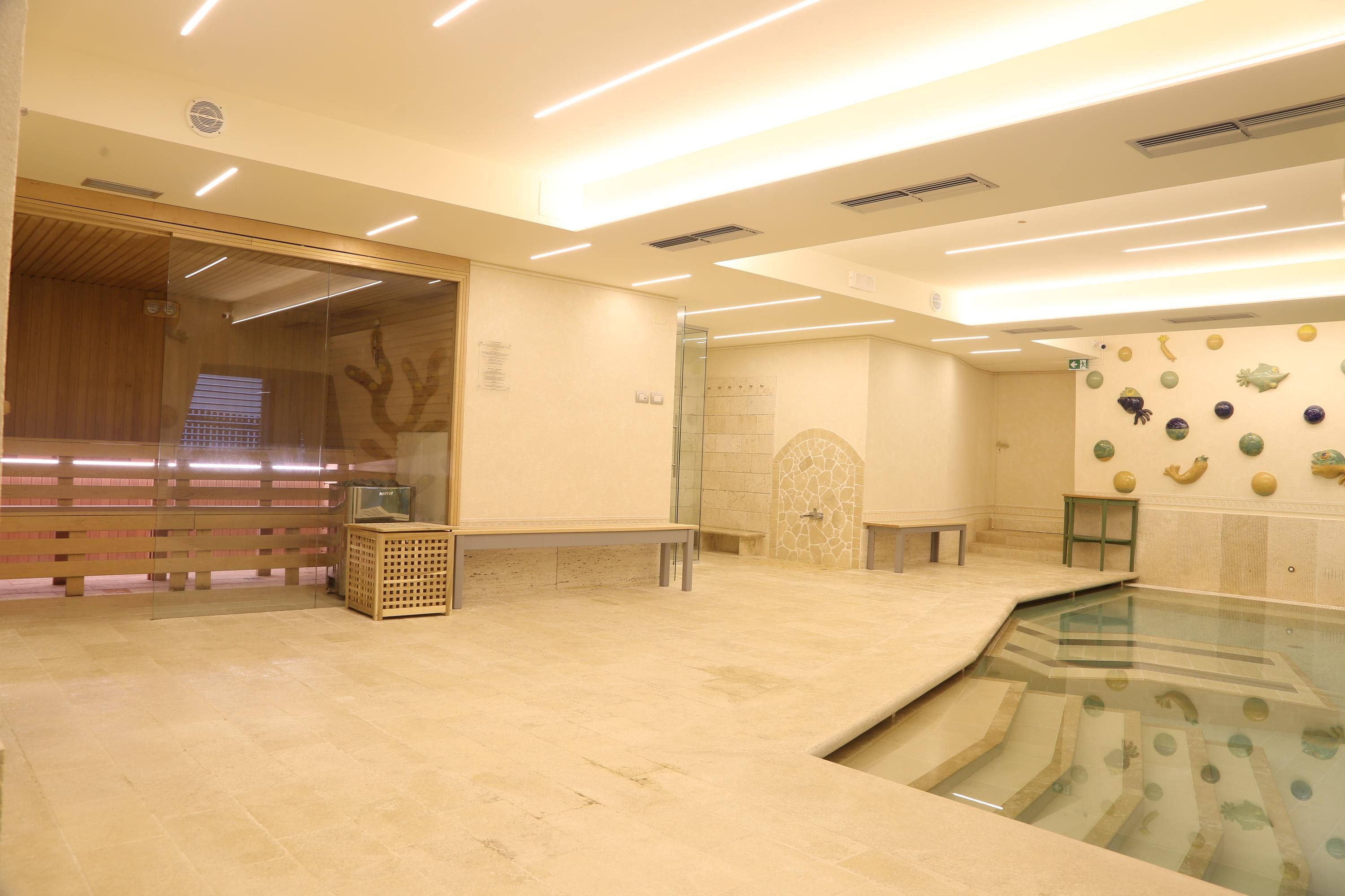 Hotel amenity