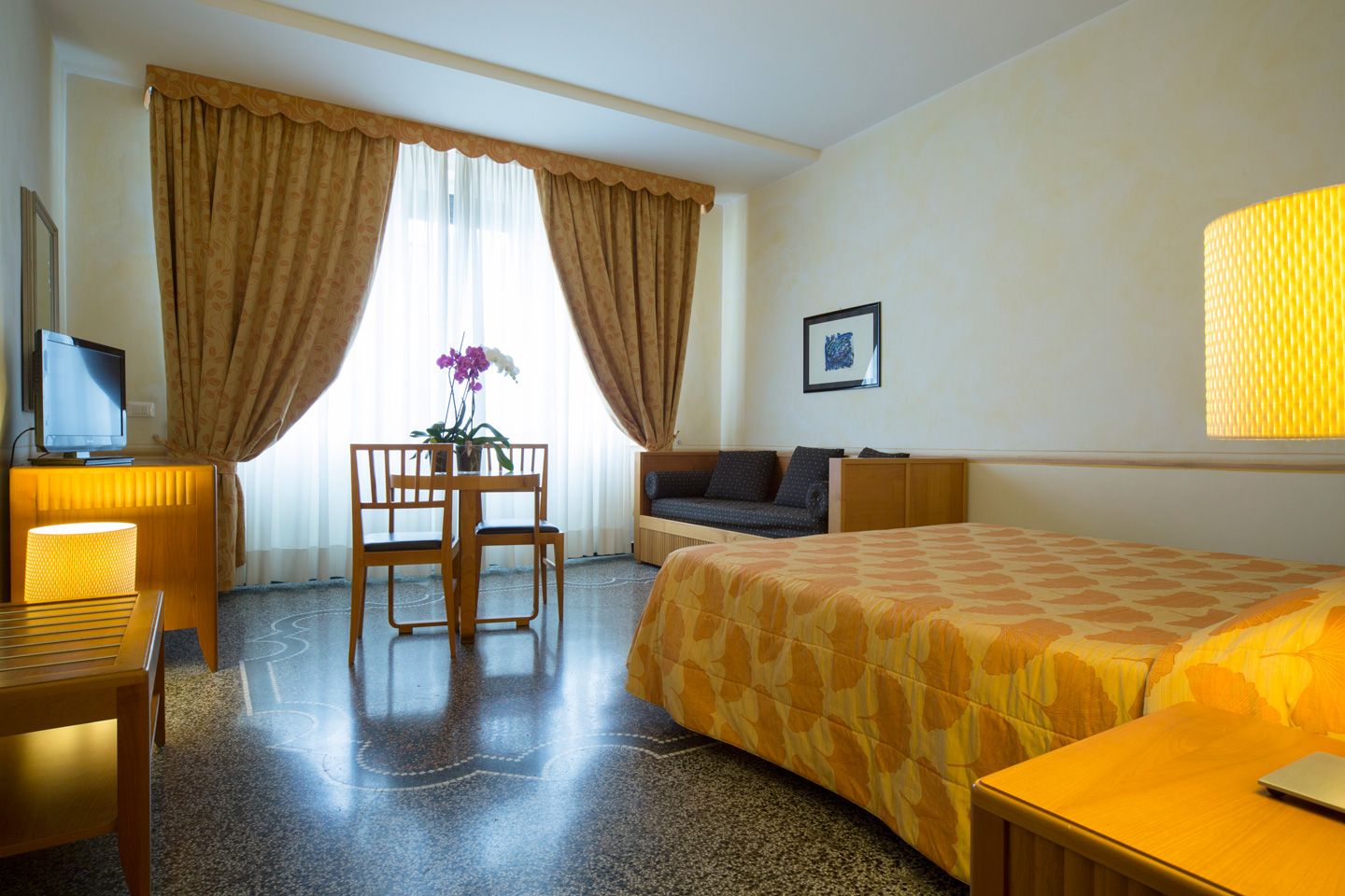 Room amenity