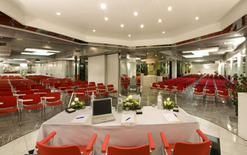 Conference room Photo
