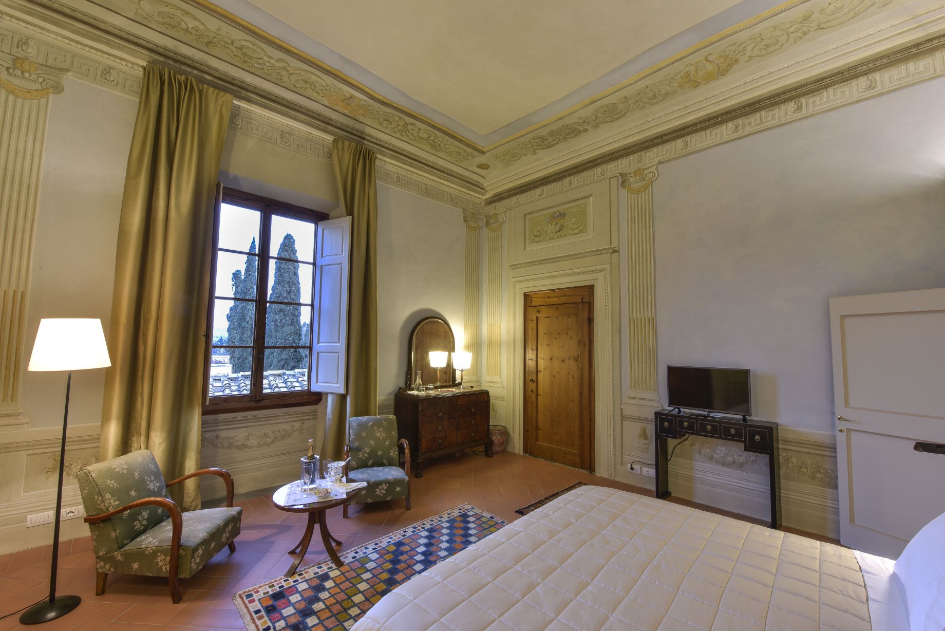 Room amenity