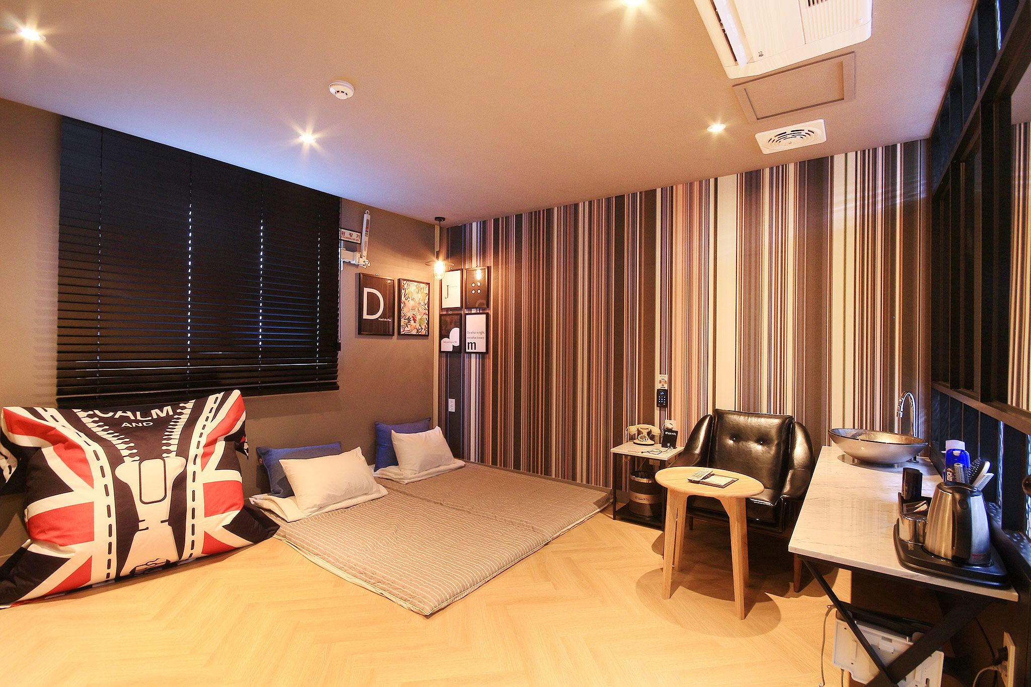 Room amenity