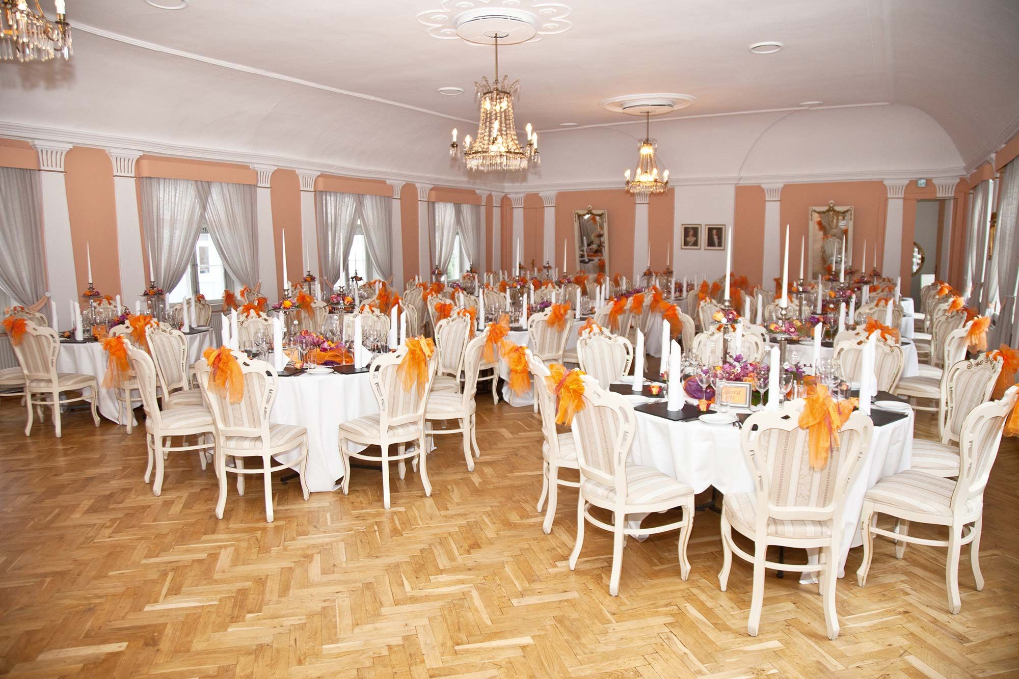 Banquet hall