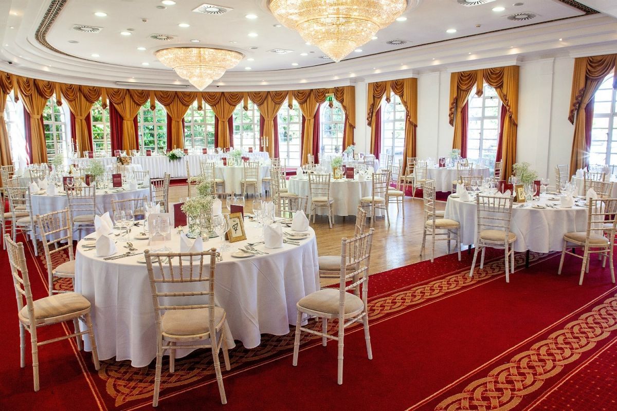 Banquet hall