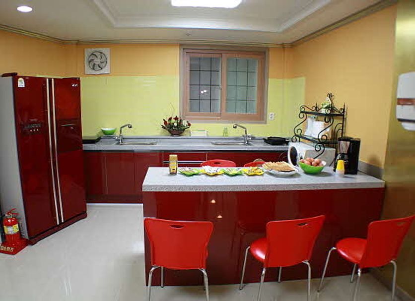 Kitchen Photo